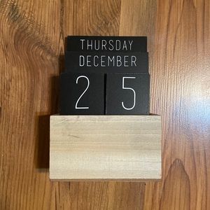 Office Envy Wood Reusable Desk Calendar